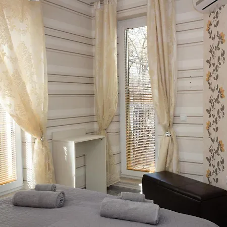 Cozy Central Apartment *